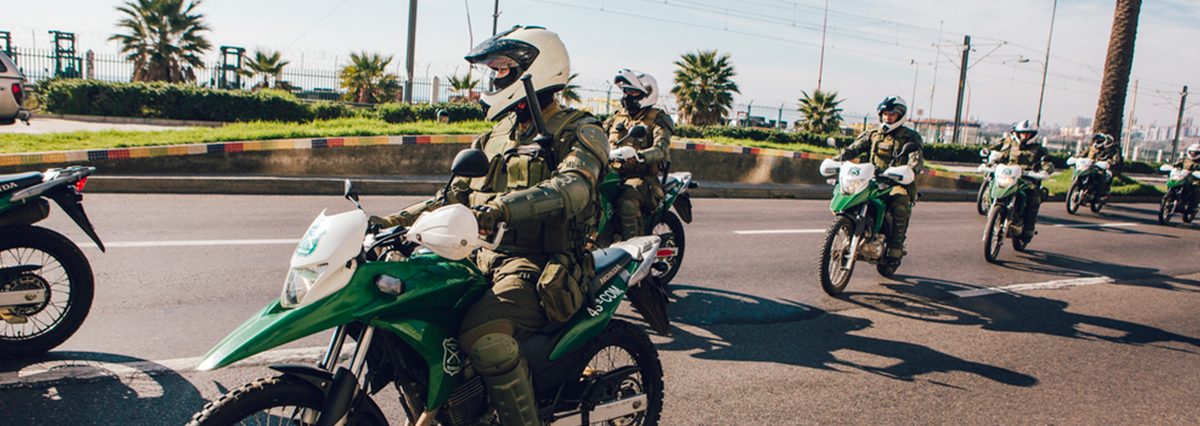Contraloría-advierte-a-Carabineros-que-carros-lanza-deben-disuadir-y-no-lesionar-a-manifestantes