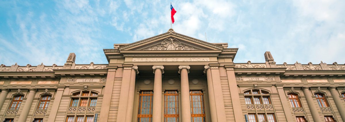 Corte-Suprema-ordena-al-Servicio-de-Registro-Civil-e-Identificación-otorgar-cédula-de-identidad-para-extranjeros-a-ciudadano-peruano