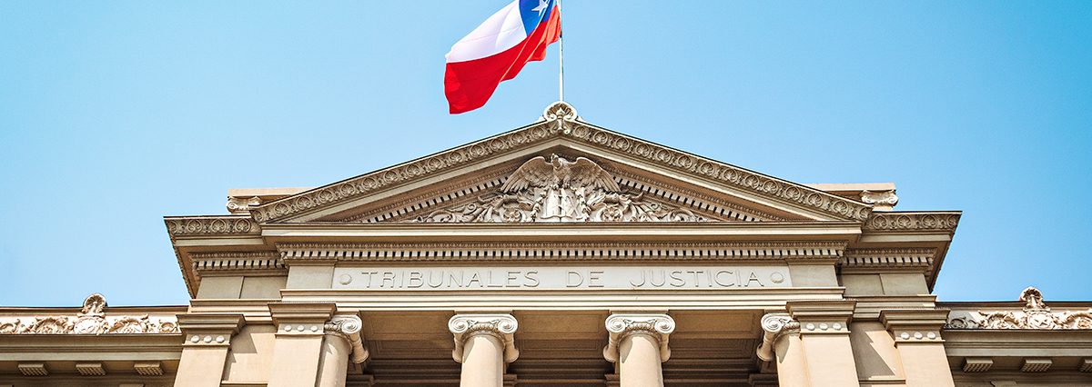 Corte-Suprema-reitera-que-la-dictacion-de-una-sentencia-favorable-al-licitante-por-el-Tribunal-de-Contratacion-Publica-materializa-el-perjuicio-del-actor