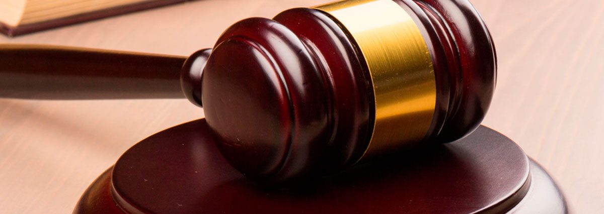 El-pronunciamiento-de-acreditación-universitaria-realizado-por-la-CNA,-consta-de-un-juicio-de-acreditación,-seguido-de-una-resolución-que-formaliza-sus-fundamentos