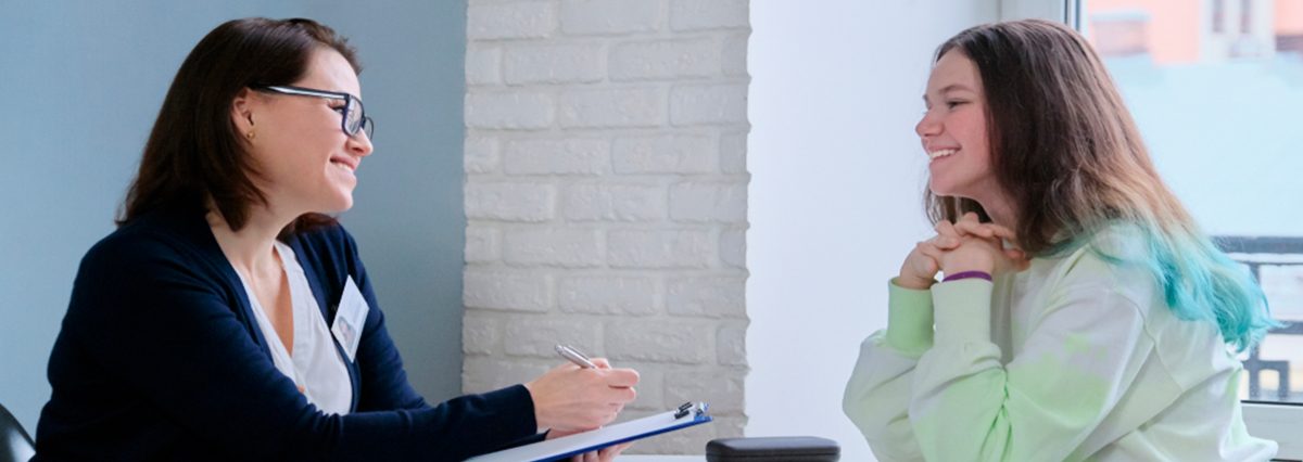 Institutos-Profesionales-que-imparten-carreras-de-trabajo-social-o-asistente-social-pueden-hacerlo,-pero-sin-otorgar-el-grado-de-licenciado