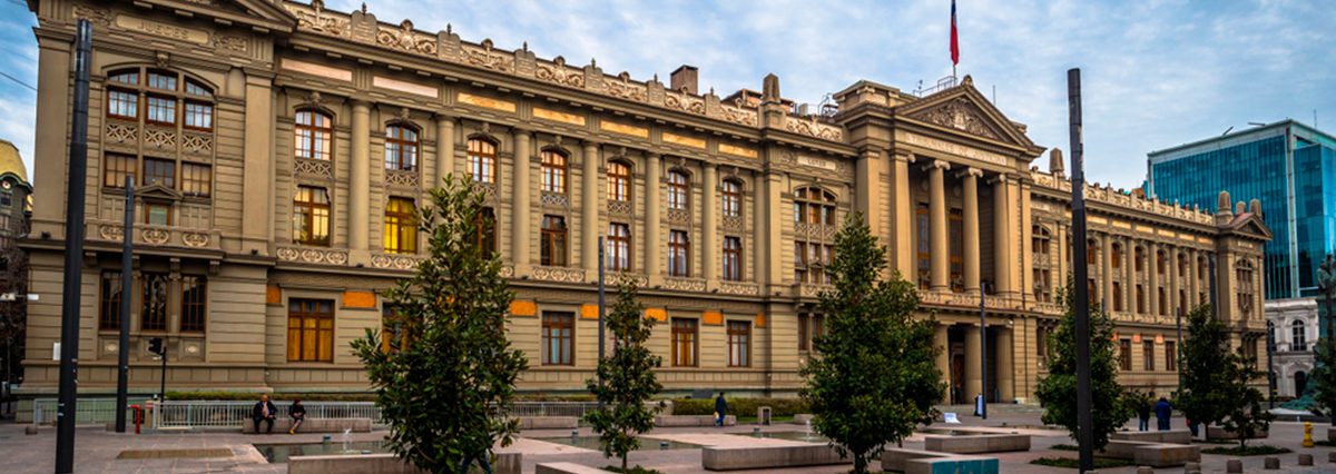 Plazo-de-prescripción-se-interrumpe-con-la-mera-presentación-de-la-demanda