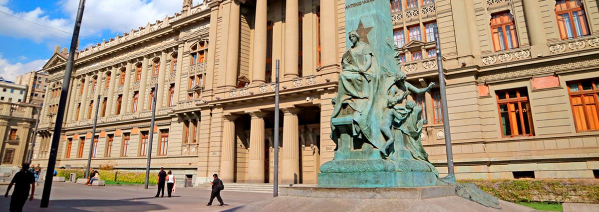 Un-acto-administrativo-favorable-no-puede-ser-revocado,-sino-que-puede-ser-dejado-sin-efecto-por-razones-de-legalidad.-